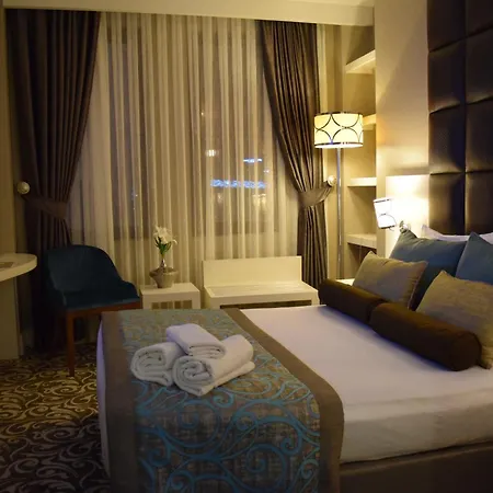 Hotel Taksim Line 4*