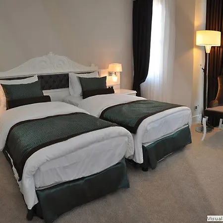 Hotel Taksim Line 4*