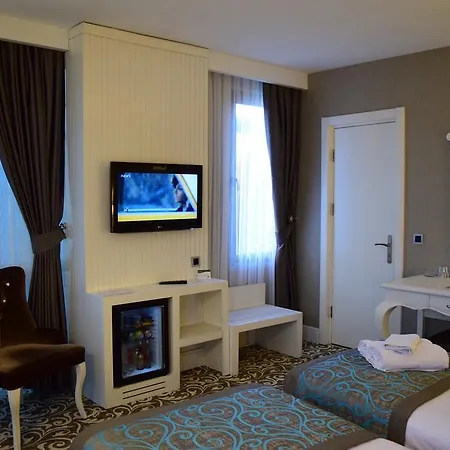 Taksim Line Hotell 4*