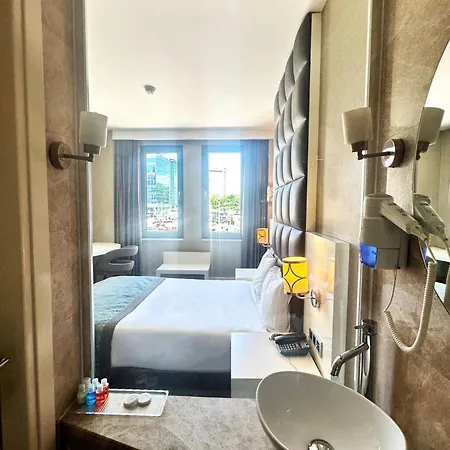 Taksim Line 4* Stambuł