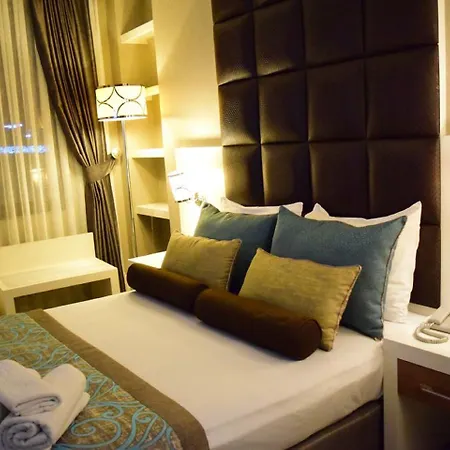 Hotel Taksim Line 4*