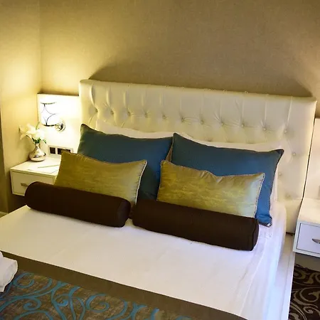 Hotell Taksim Line 4*