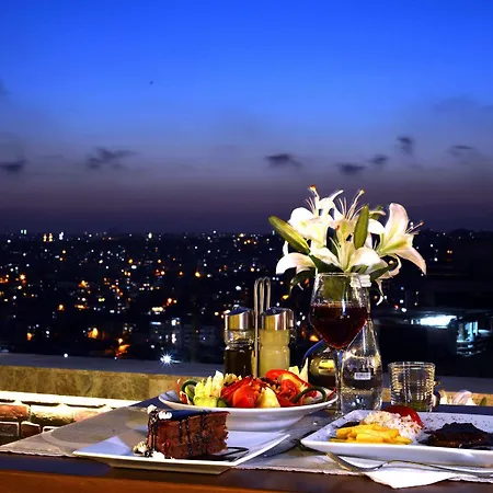 Hotell Taksim Line 4*