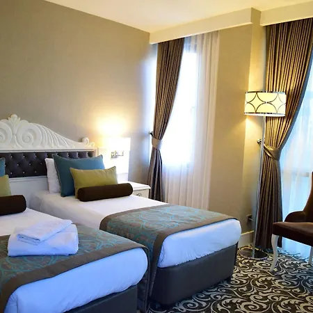 Taksim Line Hotell 4*
