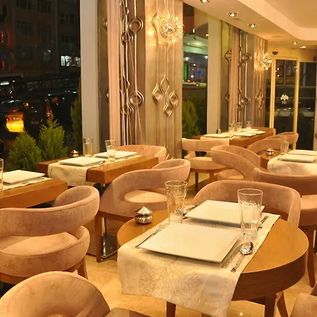 Taksim Line Hotell 4*