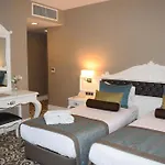 Hotel Taksim Line 4*